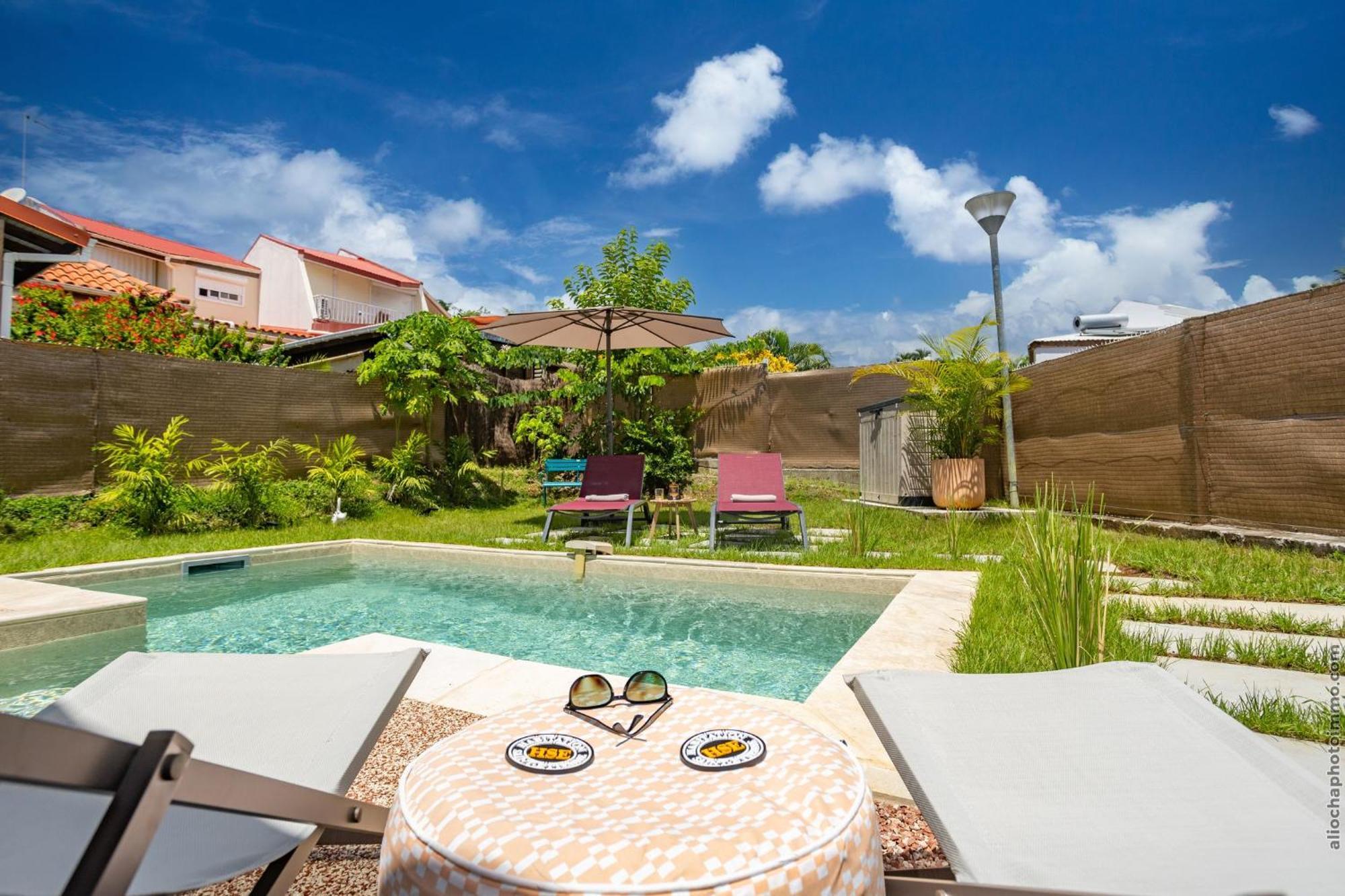 Villa Karmen เลอ ดีอามงต์ ภายนอก รูปภาพ